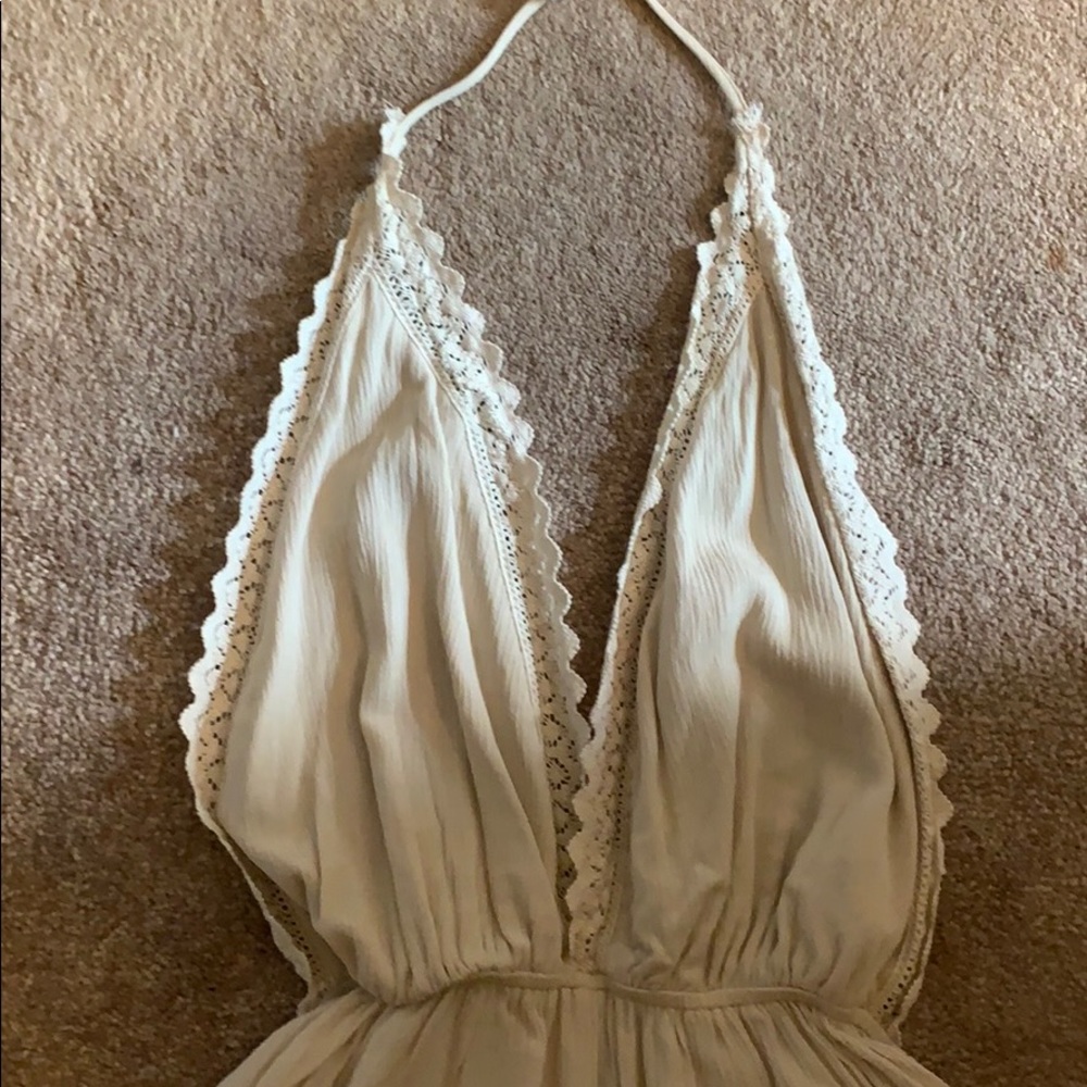 Backless Romper - Picture 2 of 3